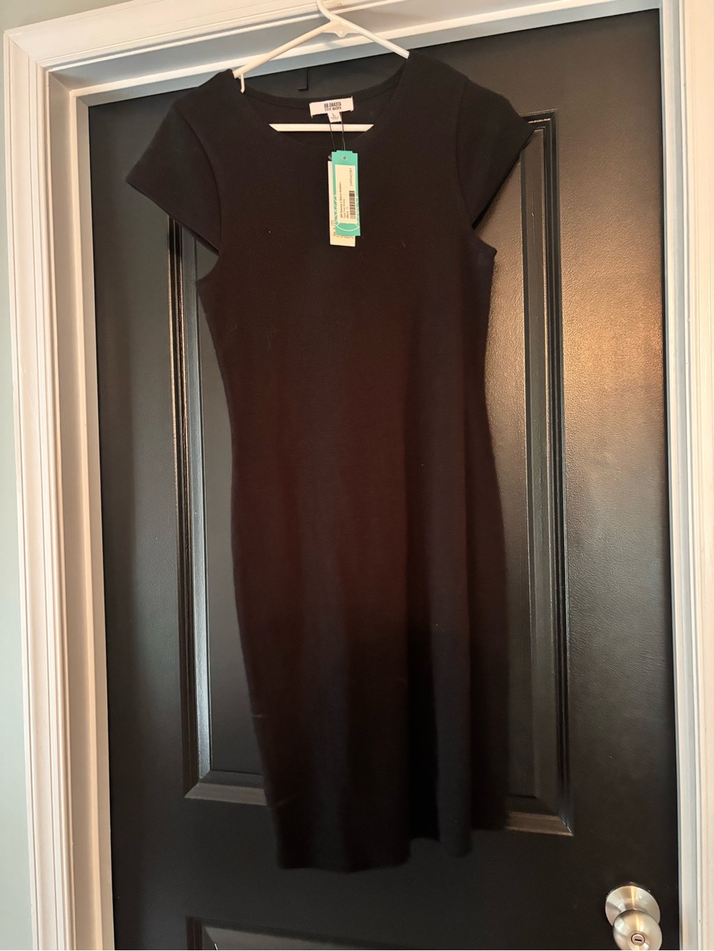 BB Dakota by Steve Madden Black Cap-Sleeve Midi Dress